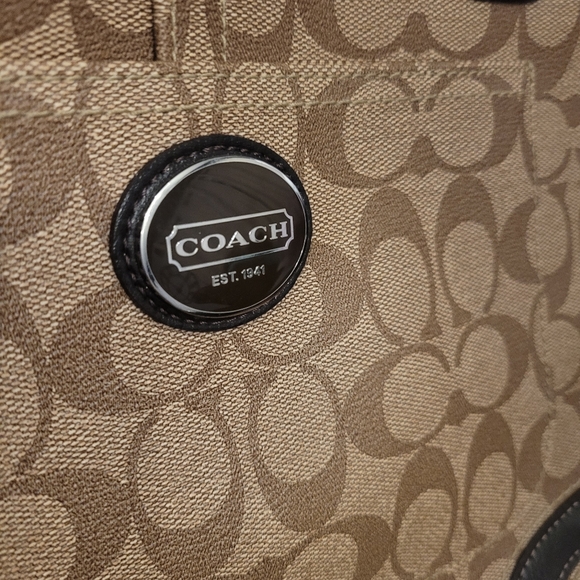 Coach Peyton Heritage Tote - Picture 2 of 7